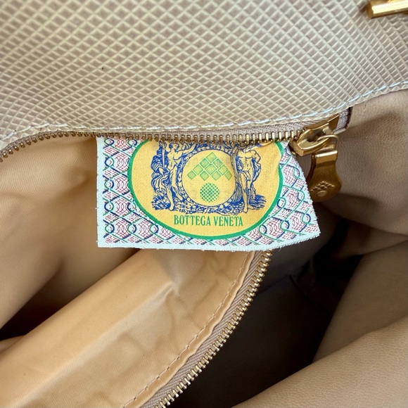 VTG Authentic Bottega Veneta Marco Polo Textured Leather Shoulder Bag, Cream EUC - Picture 15 of 16